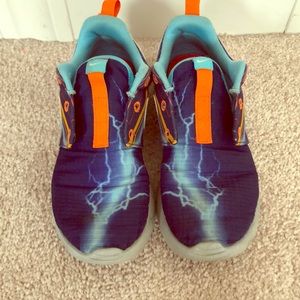 Shoes with lightning strike
